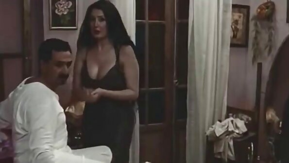 Латиноамериканець еротика порно відео втягнув невинного підлітка в грубі заняття любов'ю